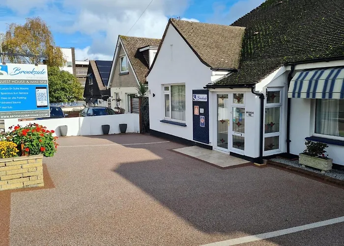 Guest house: Brookside Guest House & Mini Spa